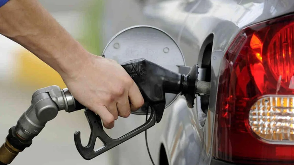 Բենզինի գինը Հայաստանում նոր պատմական ռեկորդ է սահմանել